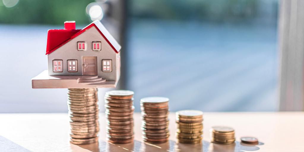 Renting is an increasingly popular option, even for high-income earners.Sakchai Vongsasiripat/Getty Images