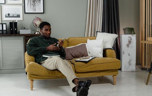 7 poor money management habits you should fix this year/Pexels