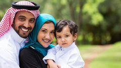 Despite experiencing intense sunlight, people in desert countries often have lighter skin compared to populations in other sunny areas such as Sub-Saharan Africa.