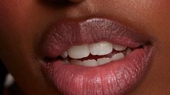 7 Ways to give your lips the attention they deserve