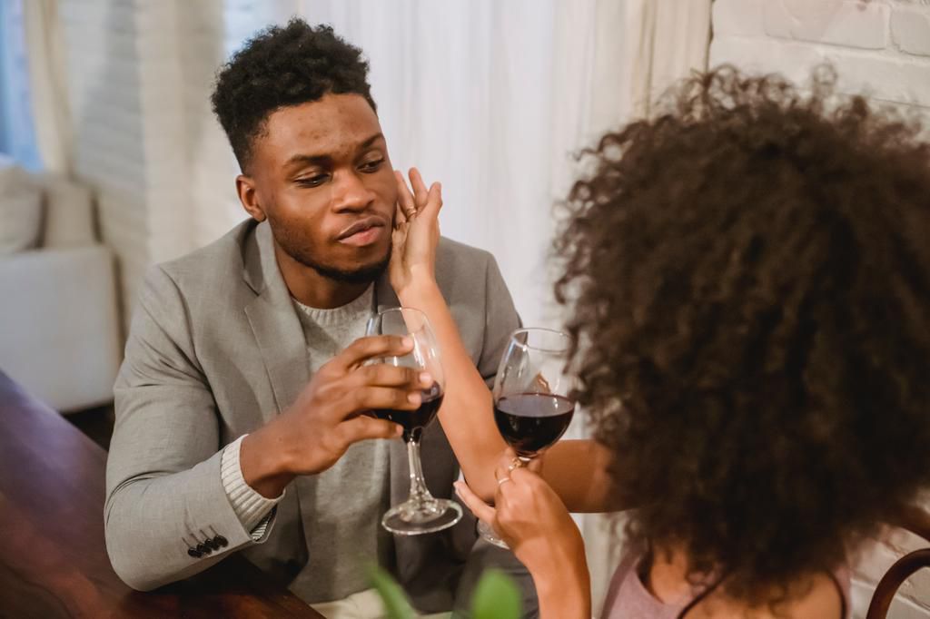 Compliment your partner [Pexels