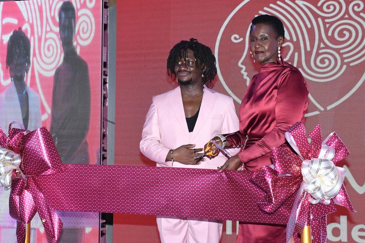 Hon Amelia Kyambadde and Kennedy Zziwa unveiled the Zziwa Hair Academy in Nansana