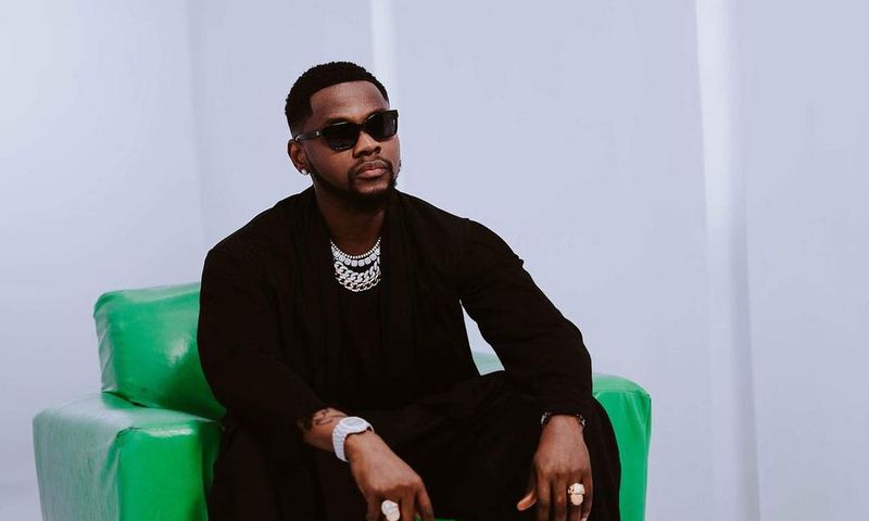Singer Kizz Daniel unveils video to his hit song 'Oshe' ft The Cavemen