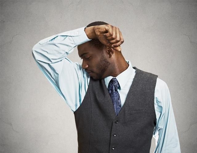 Deodorant users smell better than antiperspirant when they stop using it [dailynation]