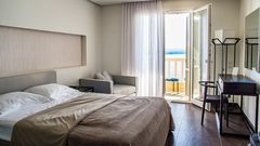 8 bedroom essentials that will enhance your restful retreat/Pexels