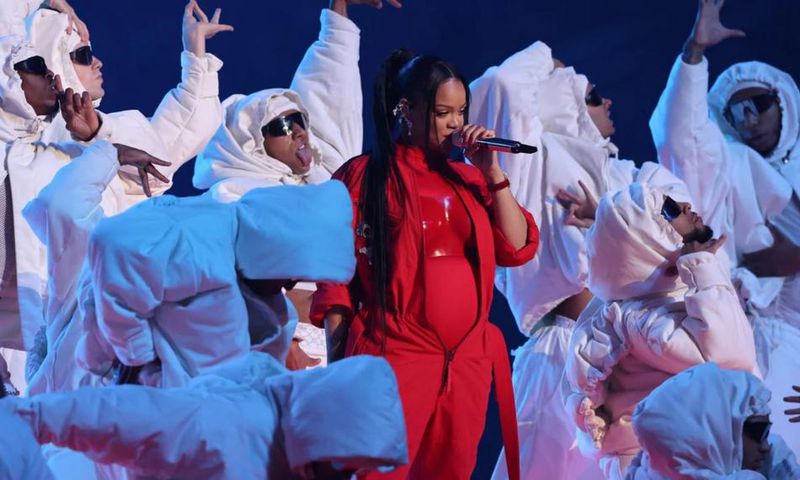 Watch Rihanna’s full super bowl performance