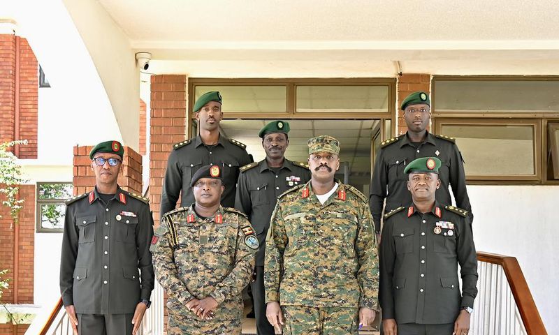 The Chief of Defence Forces, General Muhoozi Kainerugaba, on Wednesday afternoon, April 17 held a meeting with a delegation from the Rwanda Defence Force (RDF) at Mbuya UPDF Barracks.