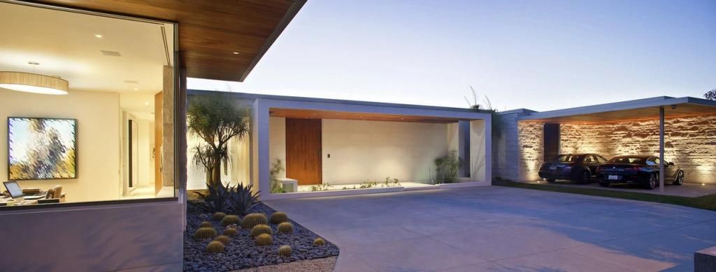 Photo : Hilton & Hyland