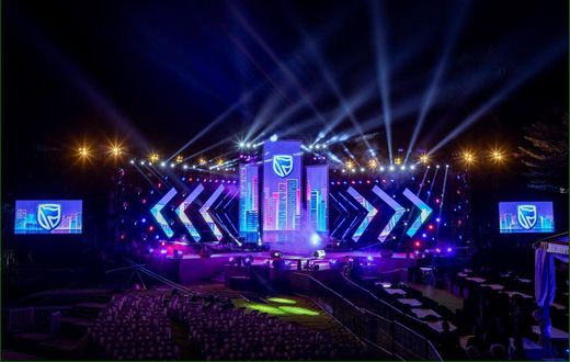 The stage is set for the Blu 3 reunion concert