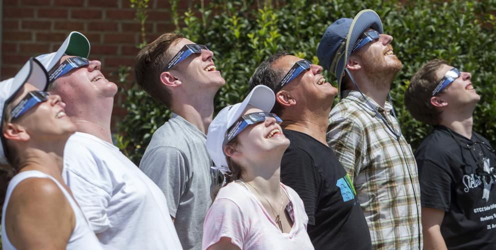 Sky wtachers of the solar eclipse [WinstonSalem]