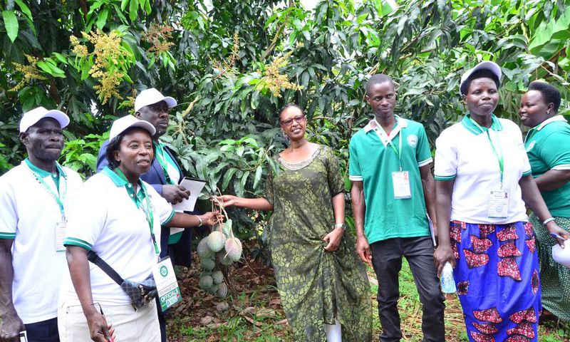 Hon Alice Kaboyo toured the projects under Kibisi Women's Group