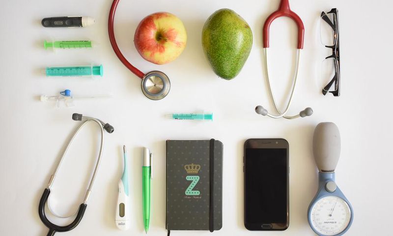 5 lifestyle changes to make before leaving your 20s/Pixabay