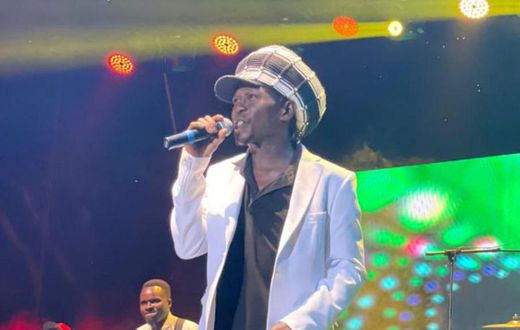 Madoxx Sematimba performing at Roast and Rhyme