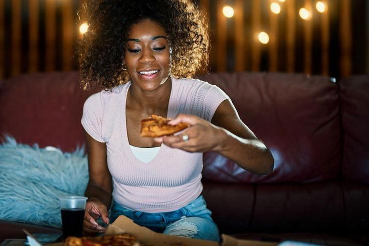 Late night eating [Xeonline.net]