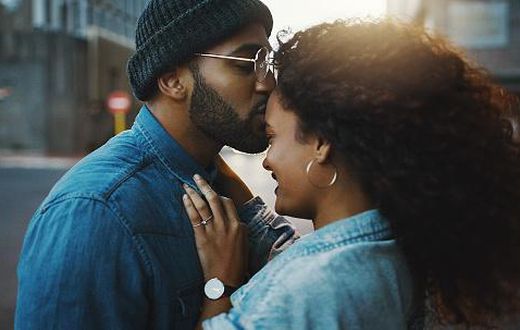 Here's how to know you are in a healthy relationship [istockphoto]