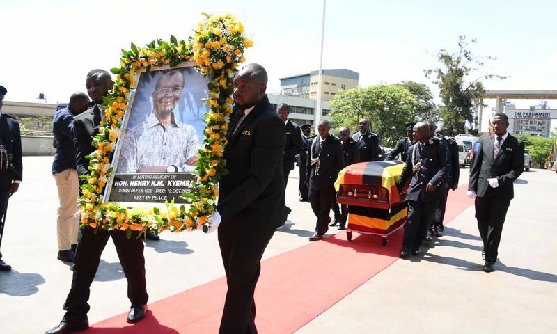 The casket containing his remains arrived at Parliament at 10:47 am