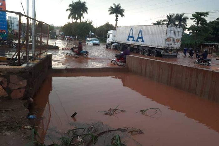 Jinja Road was submerged around Kyambogo following Wednesday's downpour
