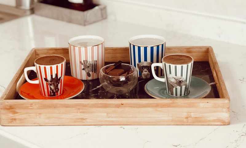 Why your mugs, cups turn brown and how to remove the stains/Pexels