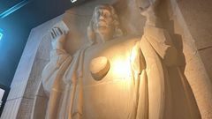 A statue of Jesus