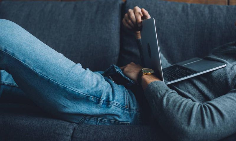 Here's how porn might be ruining your life [Vistacreate]