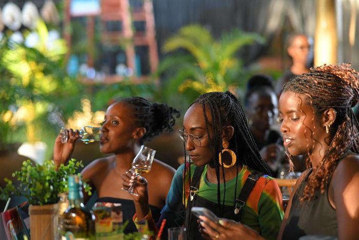 A sneak peek into the organisation suggests that each table will be complete with a bottle of Singleton, to ensure that every guest can savour the luxury of the exceptional whisky alongside their gourmet meal.