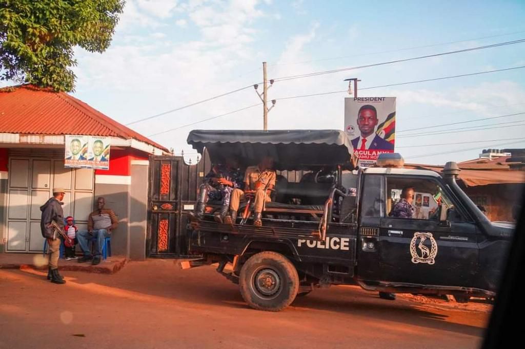 Police deployed heavily at NUP offices in Kamwokya