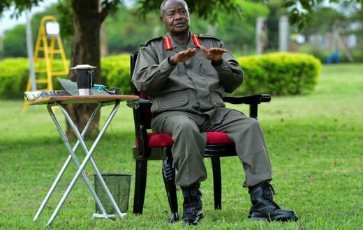Museveni in miliatry fatigue 2