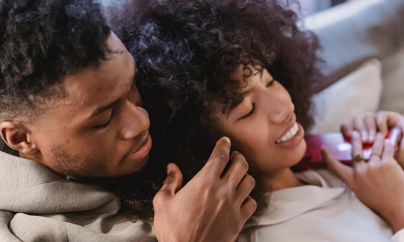 6 questions couples need to ask each other often to grow together