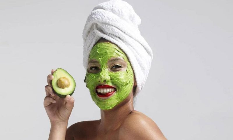 Cleaning ugly pores with basic home ingredients