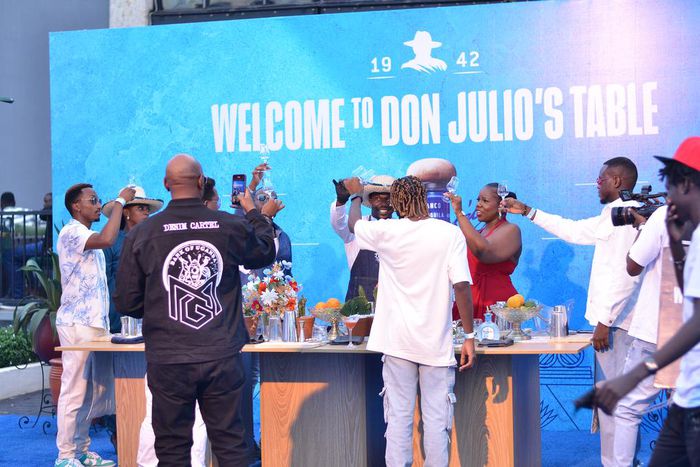 Guests arrived adorned in chic attire, paying homage to Don Julio's Mexican heritage with shades of sky blue and red ochre.