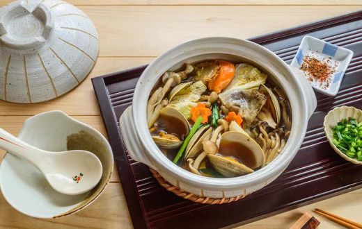 How to make 'Chanko Nabe' soup Japanese sports personalities use for weight gain