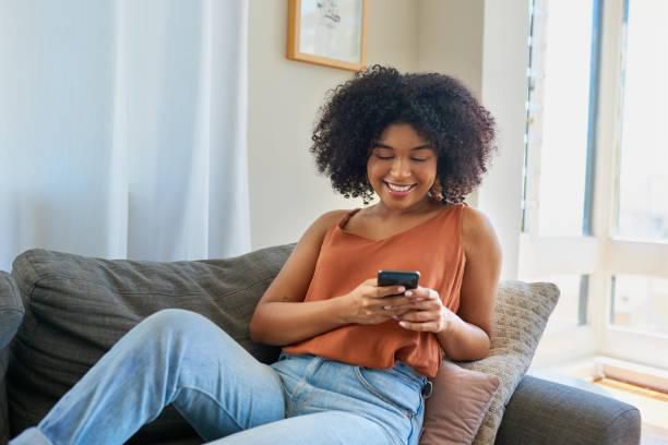 Social media addiction [istockphoto]