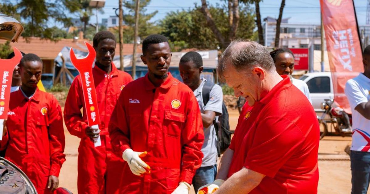 Shell Helix Rewards Motorists under: 