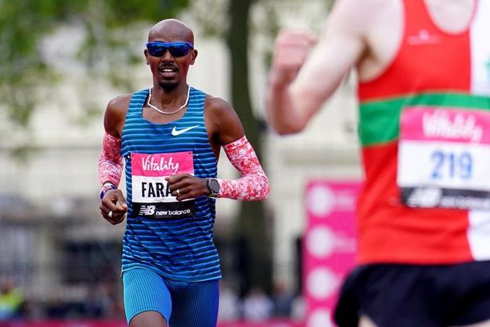 Mo Farah starts final safari with 10 km run in Gabon