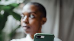 Signs to identify if she's cheating on you/Pexels/Ketut Subiyanto