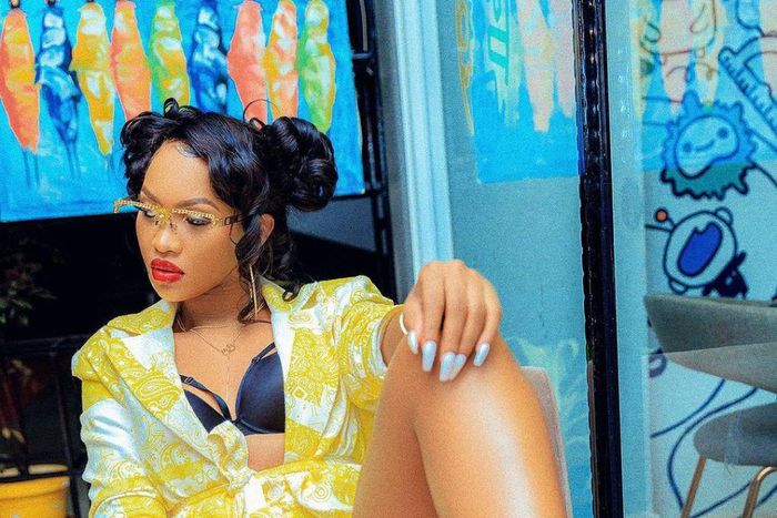 Yellow looks good on Spice Diana