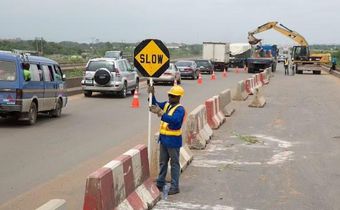 road construction in Lagos (Nigeriana)