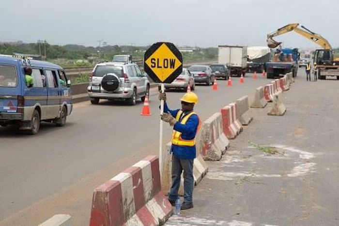 road construction in Lagos (Nigeriana)