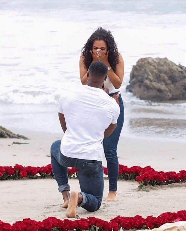 Marriage proposal on a beach
