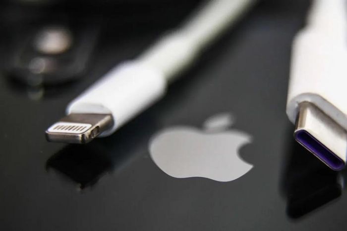 iPhone 15 series adopts disruptive Android European Union design demand/Nurphoto/Getty Images