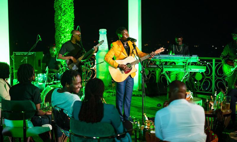 Kenneth Mugabi serenading the audience