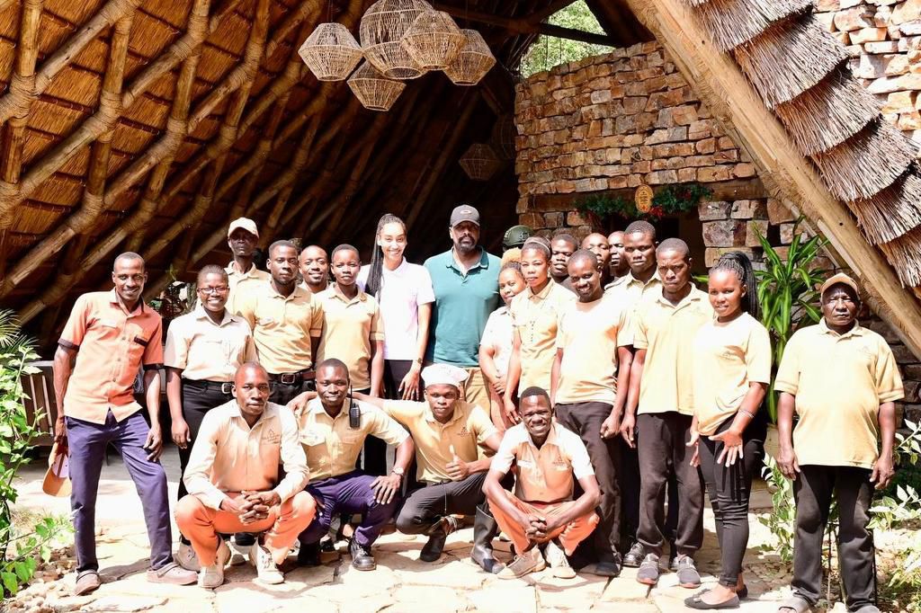 Gen. Muhoozi Kainerugaba traveled with his family to Kabalega National Park