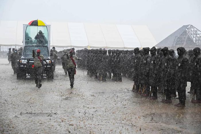 President Museveni also disclosed that Uganda has a very good working relationship with the governments of Somalia, Kenya, Tanzania, Rwanda, Burundi and DRC.