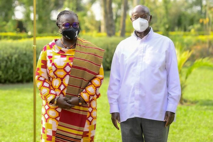 President Yoweri Kaguta Museveni poses for a photograph with the UNDP Resident Representative for Uganda, Elsie G. Attafuah, shortly after their meeting at his country home in Rwakitura