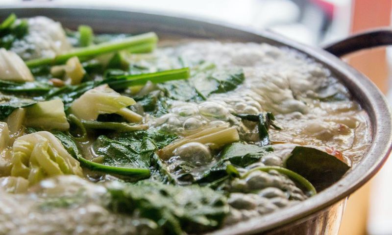 Was your mom right about 'overcooking' leafy vegetables reducing nutrients?/Pexels