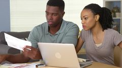 ___8215765___2018___4___6___11___Couple+working+together