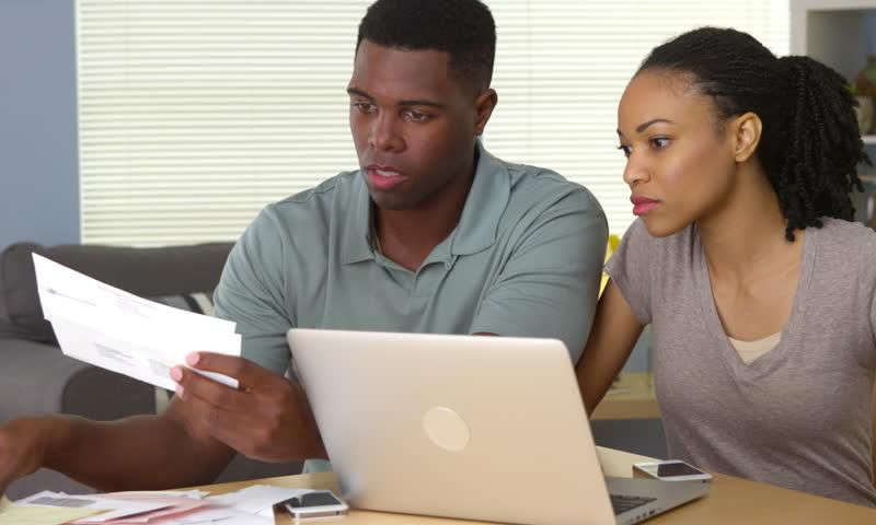 ___8215765___2018___4___6___11___Couple+working+together