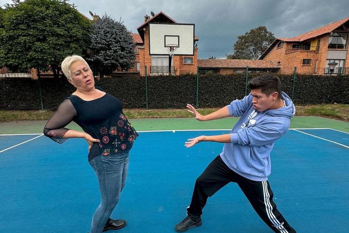 Alina Lozano Acosta and Jim Velásquez are expecting their first child together [Instagram/@lozanoalina]