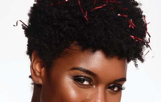 How to wear red lipstick like a pro/Pexels