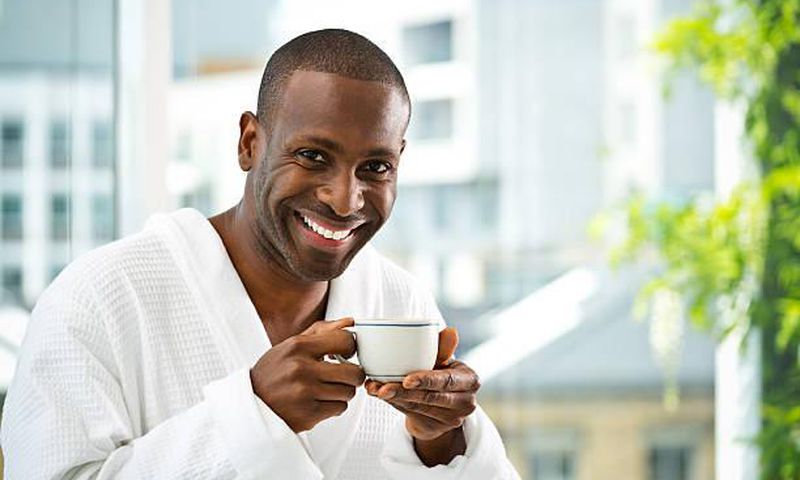 8 Easy ways to give yourself  a spa treatment at home